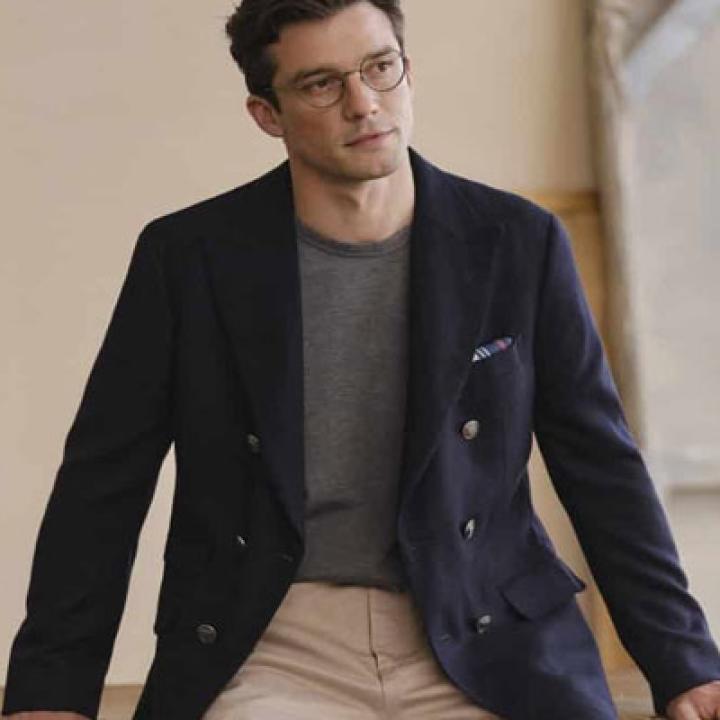 Fashion: From Office to Weekend in 5 Effortless Looks